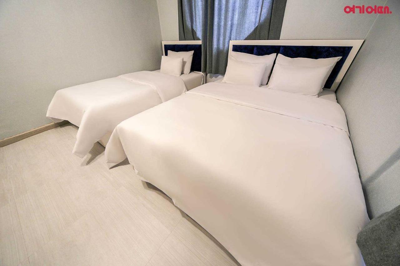 Goodstay Grand Motel Chuncheon Bagian luar foto