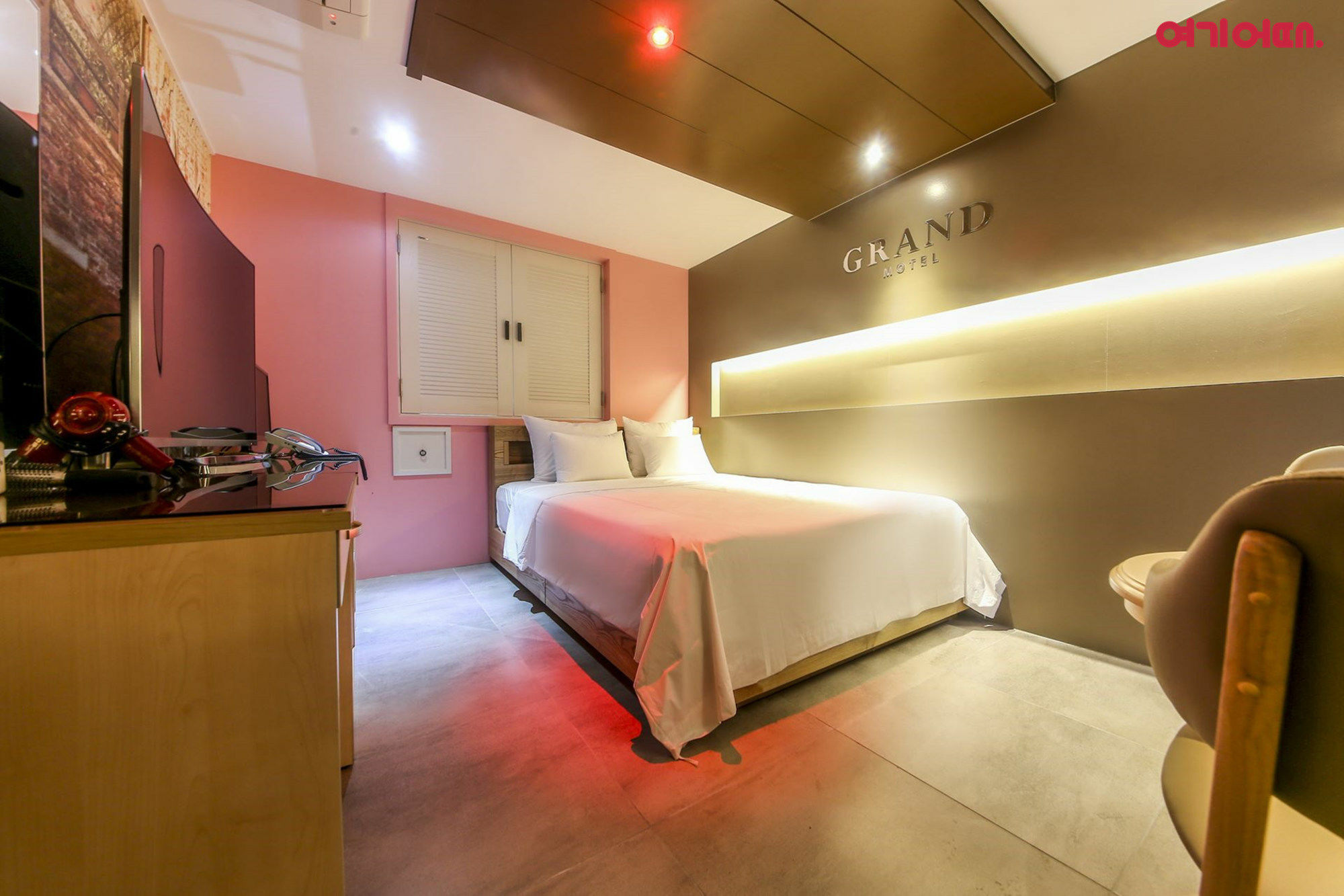 Goodstay Grand Motel Chuncheon Bagian luar foto